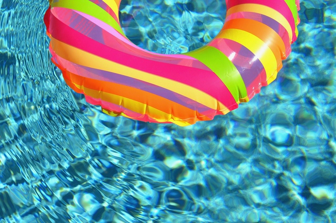 Pool Party: Festa ao ar livre para aproveitar o verão com dicas fáceis,  rápidas e exclusivas - Criatividade em Festa